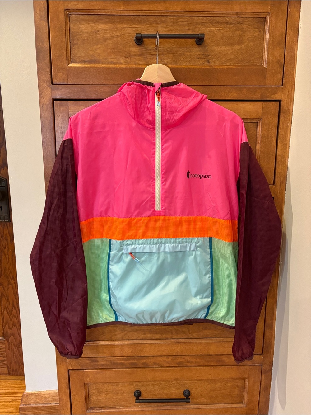Cotopaxi Windbreaker Sz XS